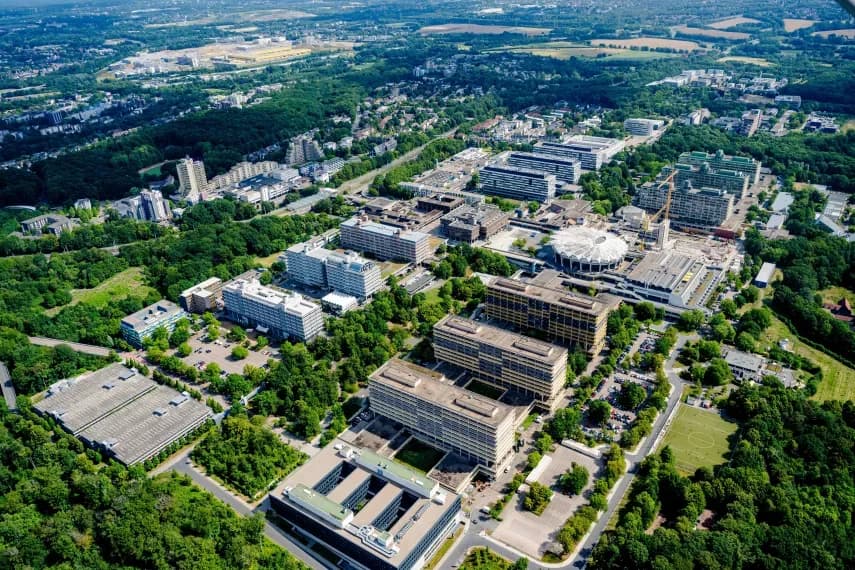 Ruhr Üniversitesi Bochum (Ruhr-Universität Bochum)