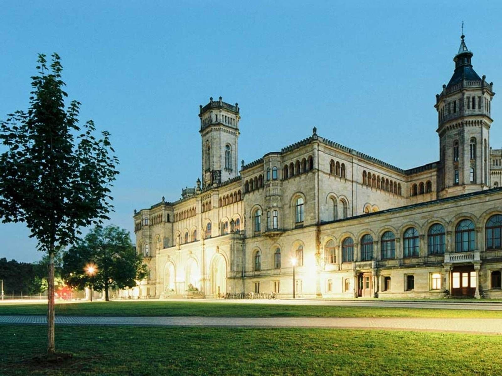 Leibniz Üniversitesi Hannover (Leibniz Universität Hannover)