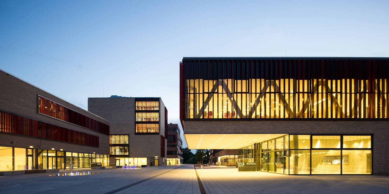 Hochschule Ruhr West (HRW)