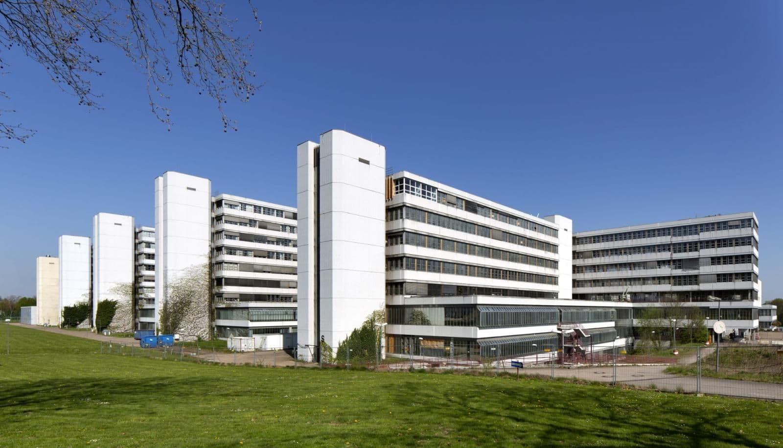 Bielefeld Üniversitesi (Universität Bielefeld)