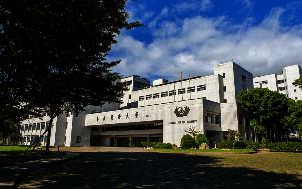 Karlsruhe Uygulamalı Bilimler Üniversitesi (Hochschule Karlsruhe (HKA))