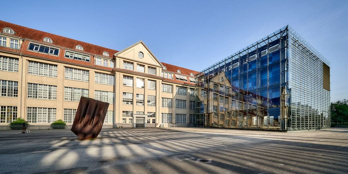 HfG Karlsruhe (Staatliche Hochschule für Gestaltung)