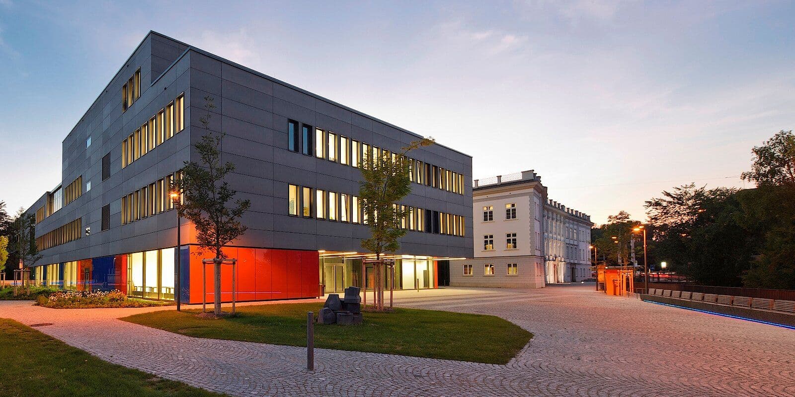 Augsburg Teknik Yüksekokulu (Technische Hochschule Augsburg)