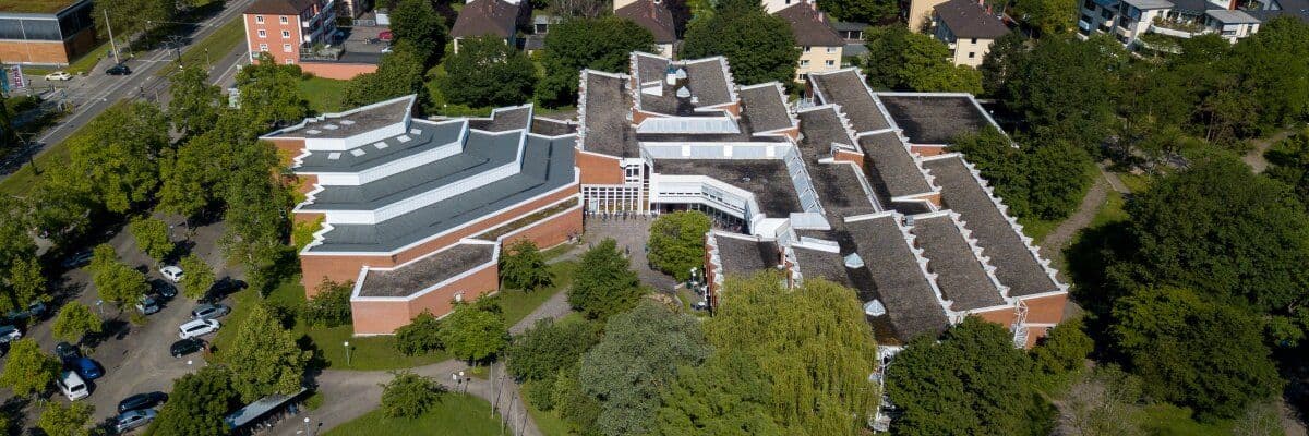 Freiburg Müzik Yüksekokulu (Hochschule für Musik Freiburg)