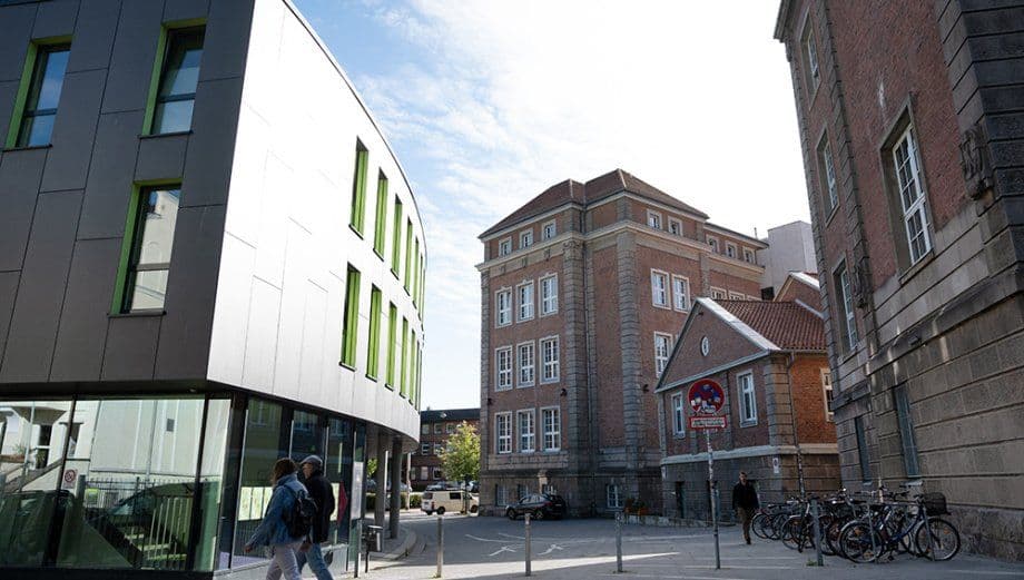 Kiel Muthesius Sanat Yüksekokulu (Muthesius Kunsthochschule Kiel)