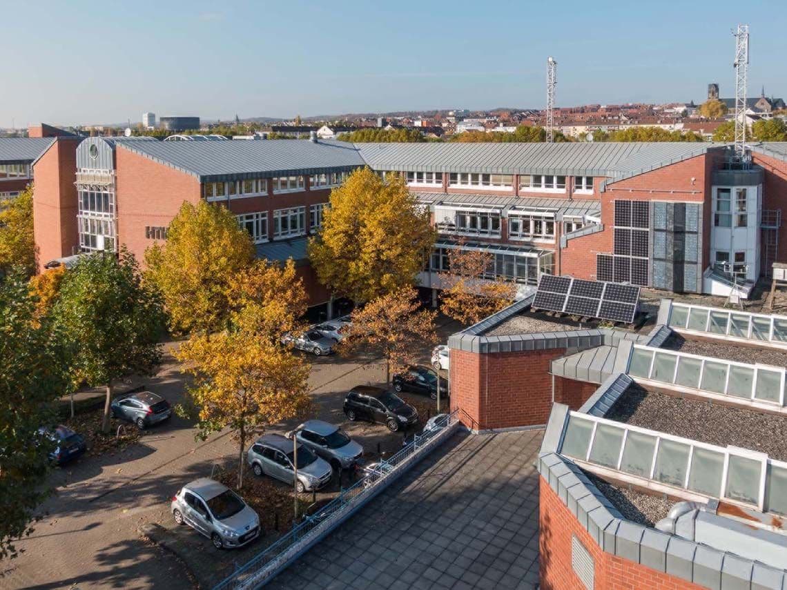 Saarland Teknik ve İktisat Yüksekokulu (Hochschule für Technik und Wirtschaft des Saarlandes)