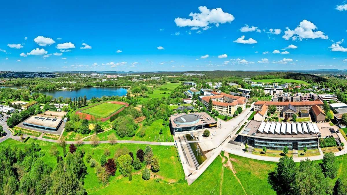 Ilmenau Teknik Üniversitesi (Technische Universität Ilmenau)