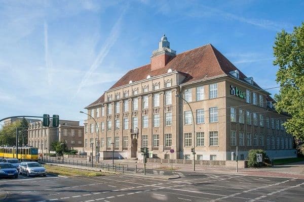 Berlin Teknik ve İktisat Uygulamalı Bilimler Üniversitesi (Hochschule für Technik und Wirtschaft Berlin)