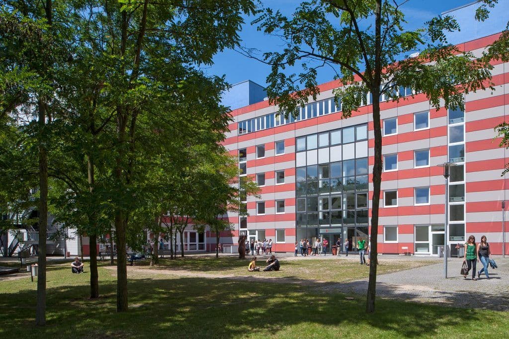 Berlin İktisat ve Hukuk Uygulamalı Bilimler Üniversitesi (Hochschule für Wirtschaft und Recht Berlin)